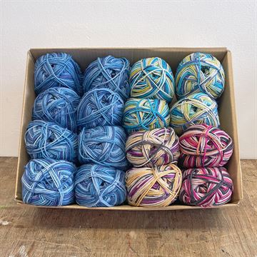 Sock Box 75 - 4 Mixed - minimum 8 par strømper