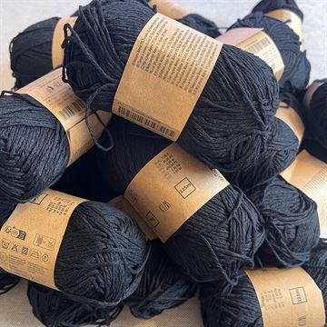 En hel Kasse Garn 5kg sort
